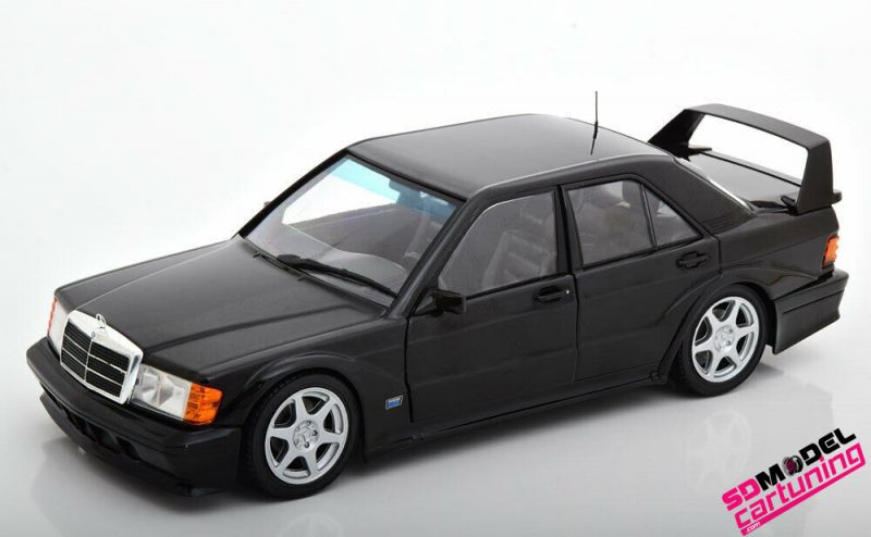 1:18 Mercedes benz 190E EVO2 nera