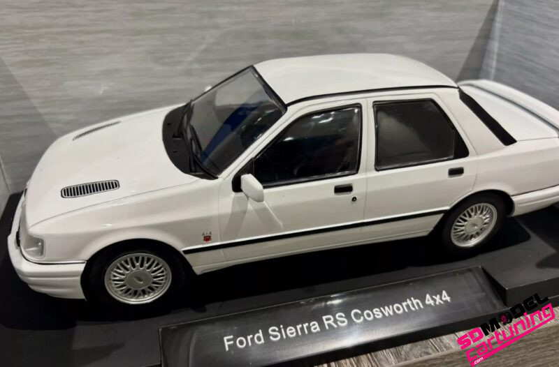 1:18 Ford Sierra Cosworth 4x4 - 1990 - Wit – Image 5