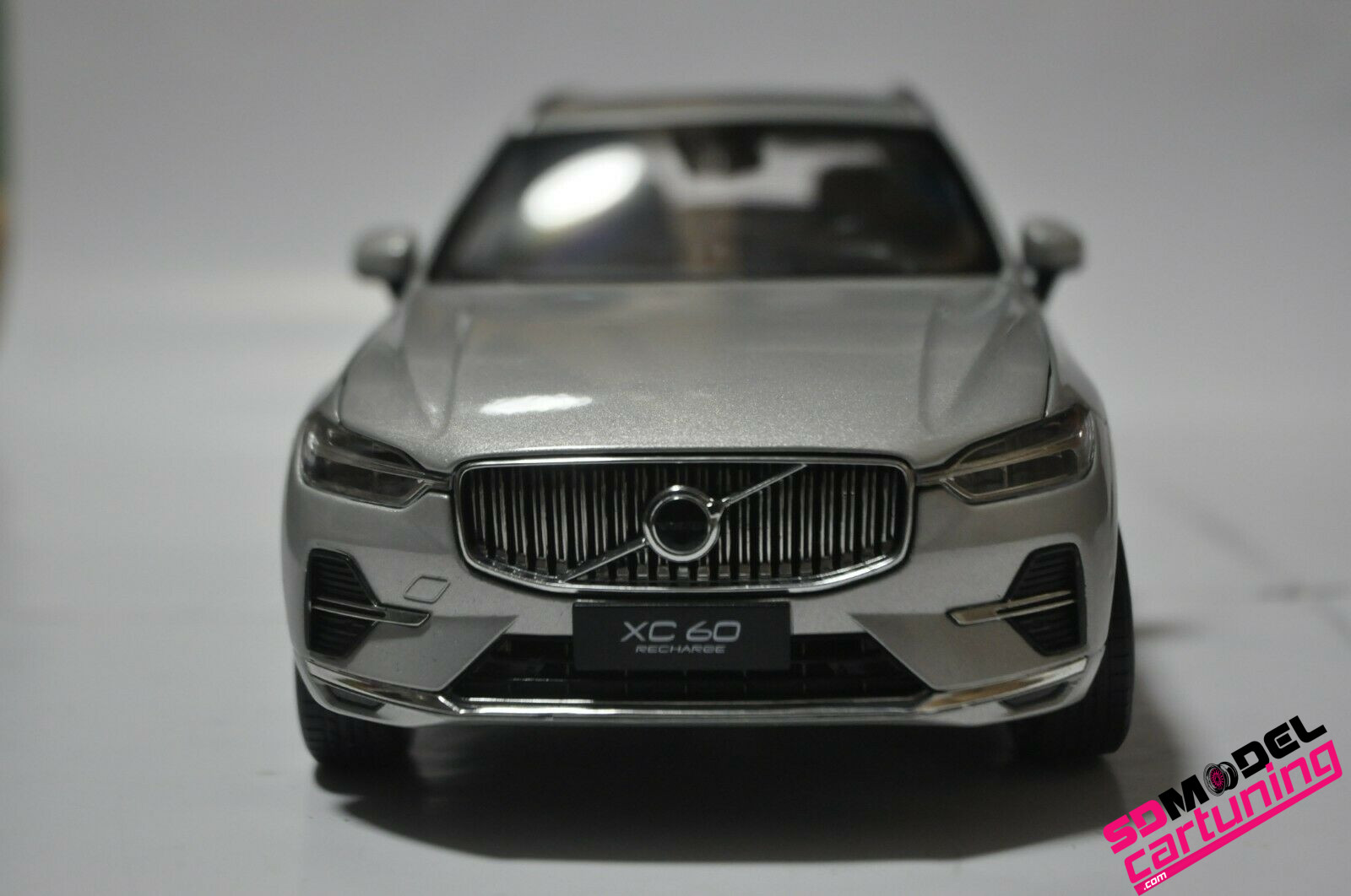 1:18 Volvo XC60 2022 - Silver