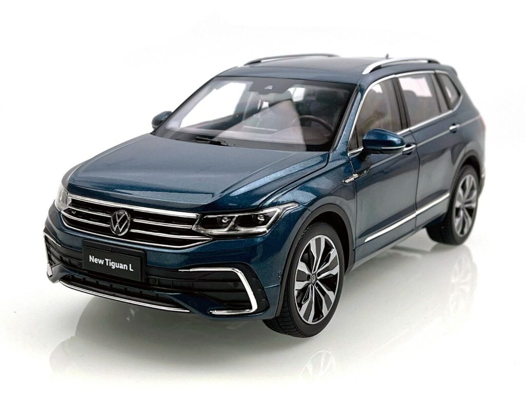 1:18 Volkswagen Tiguan L - 2022 - Metallic Blue - SDmodelcartuning.com