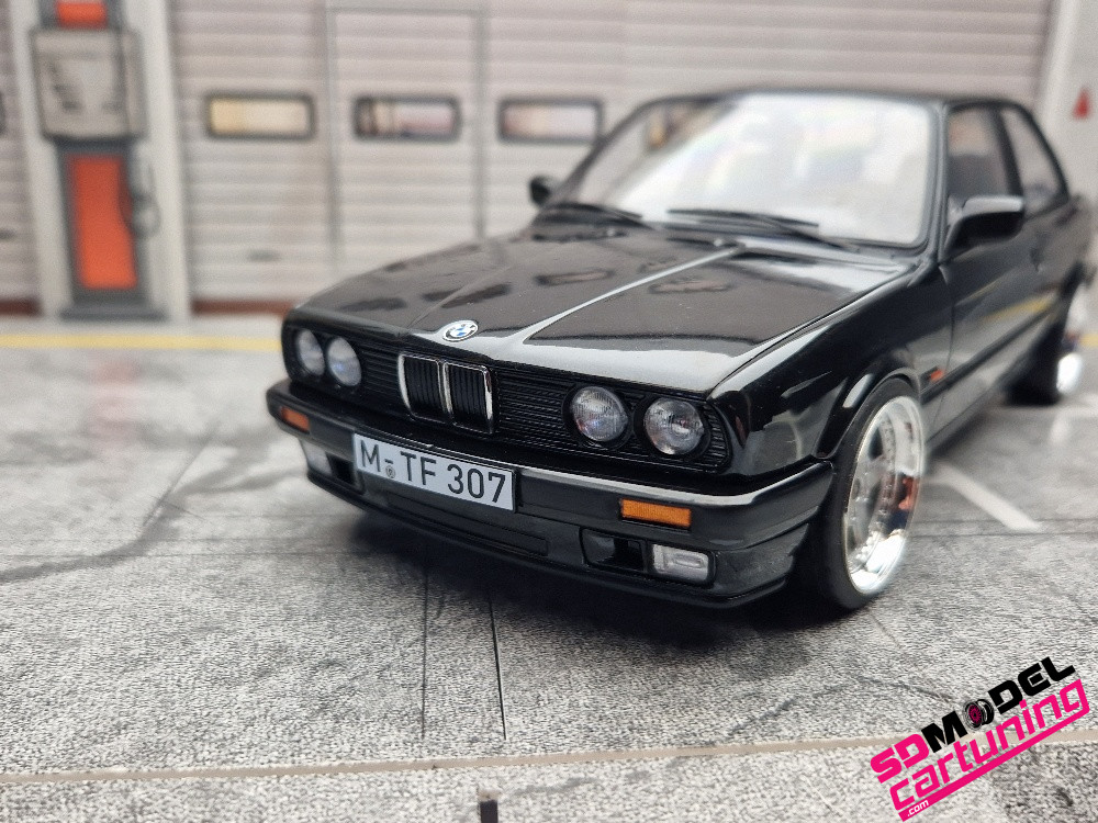 1:18 BMW E30 325I Coupe - 1988 - with Custom AC Schnitzer rims 