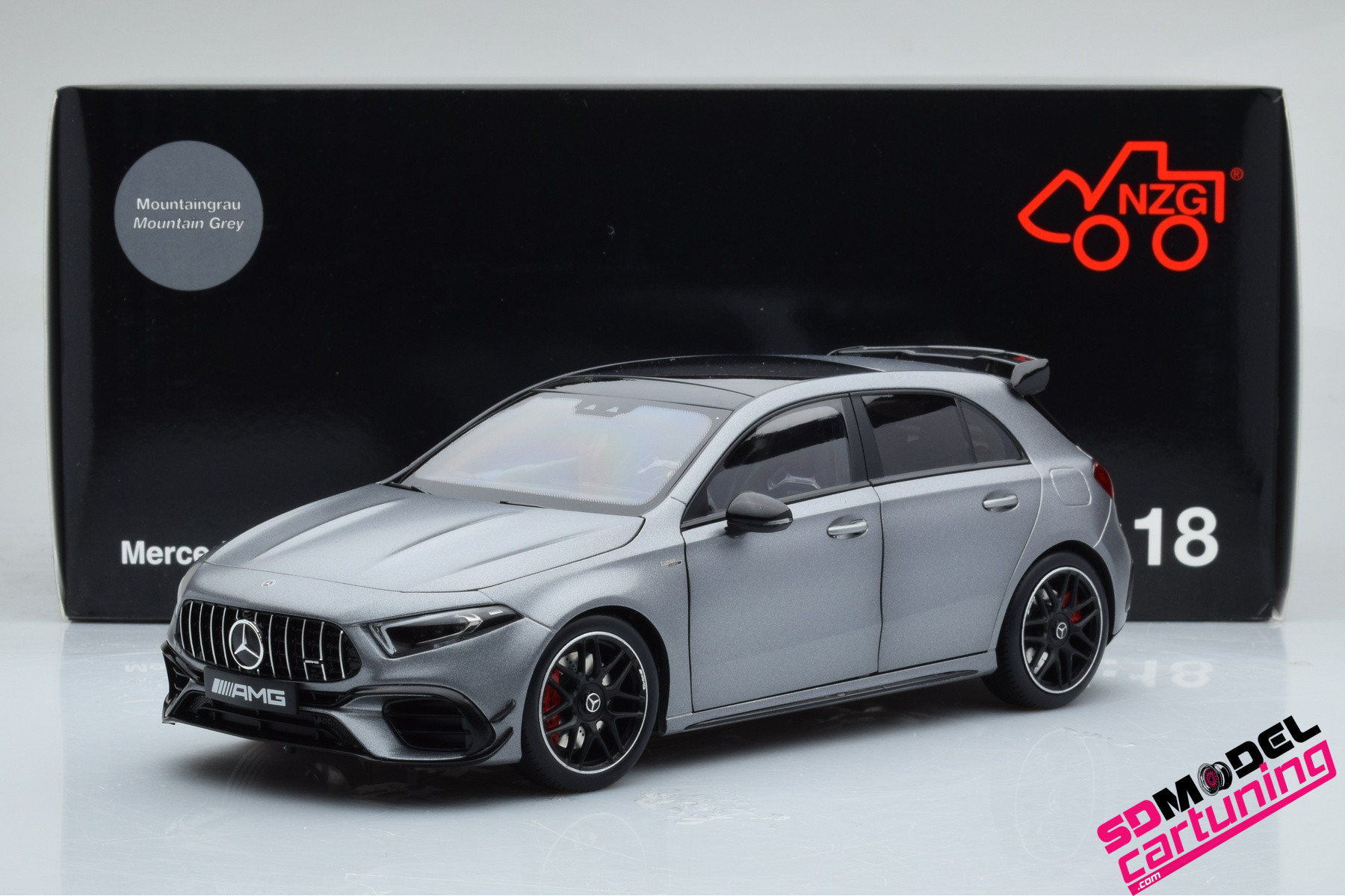 Mercedes-Benz A-Class Miniature Diecast Model Car 1:18 Mountain Grey