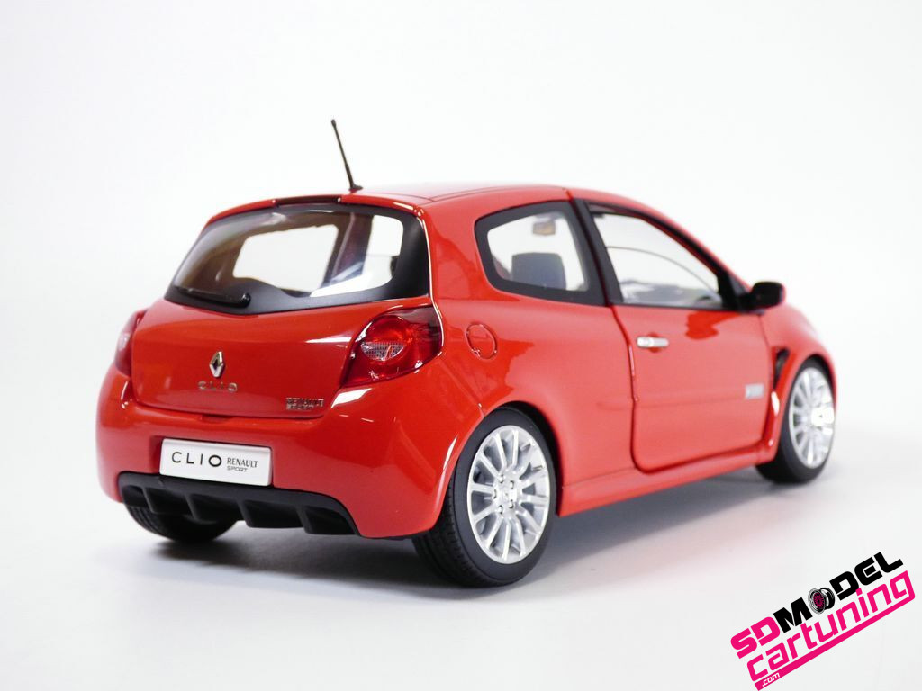 1:18 Renault Clio RS 2006 - Rouge 