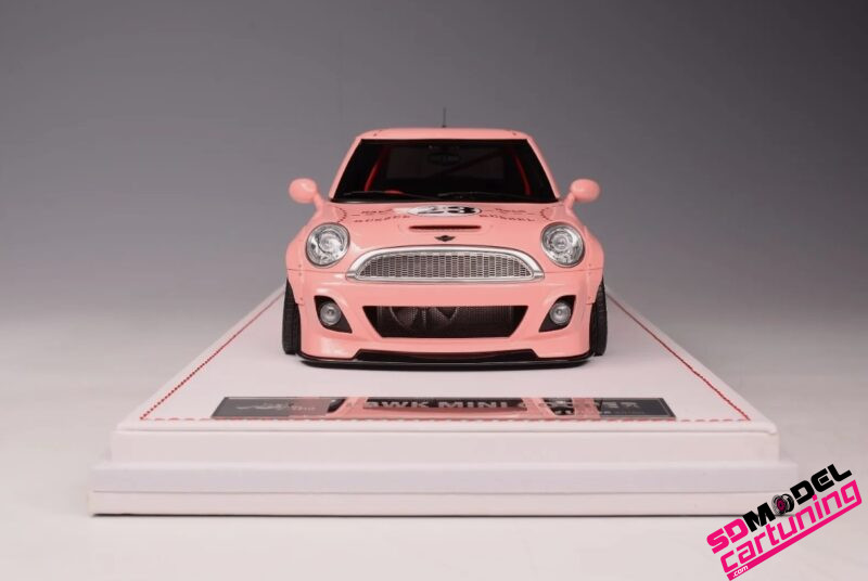 1:18 Mini Cooper LB Performance Liberty Walk - Roze - immagine 4