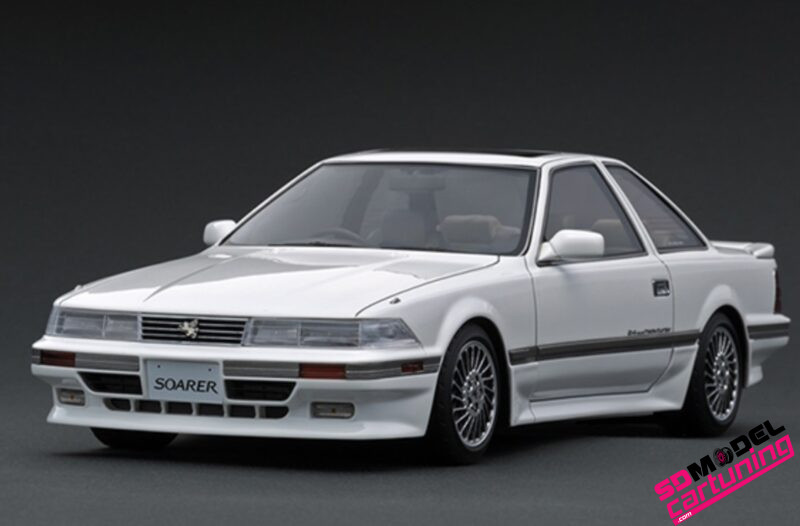 1:18 Toyota Soarer 2.0 GT Twin Turbo L - White - Luxury Baseplate Included