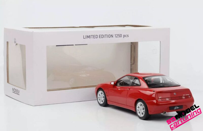 1:18 Alfa Romeo GTV - 1999 - Rood - Gelimiteerde Editie – Image 4