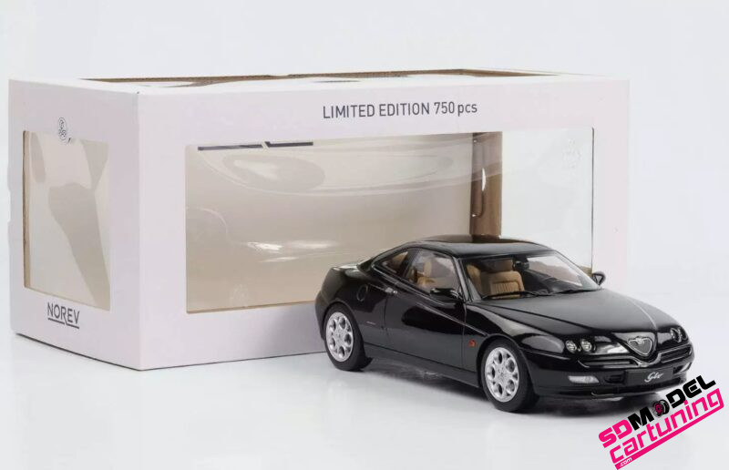 1:18 Alfa Romeo GTV - 1999 - Black - Limited Edition