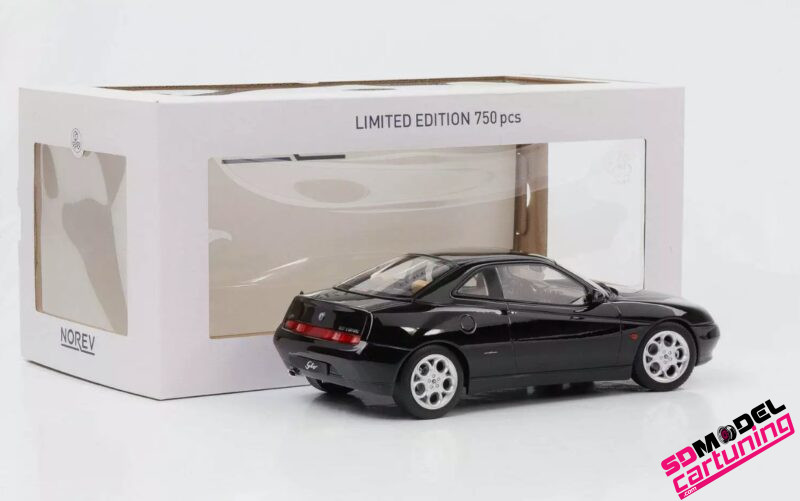 1:18 Alfa Romeo GTV - 1999 - Zwart - Gelimiteerde Editie - Afbeelding 4