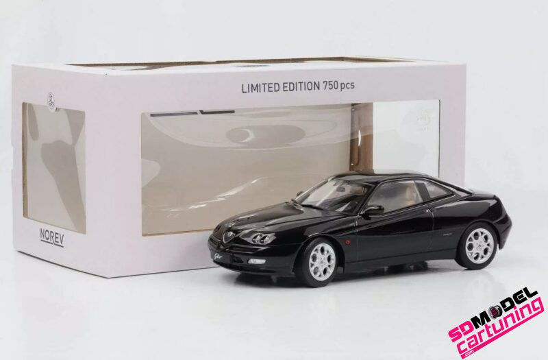 1:18 Alfa Romeo GTV - 1999 - Zwart - Gelimiteerde Editie - Afbeelding 2