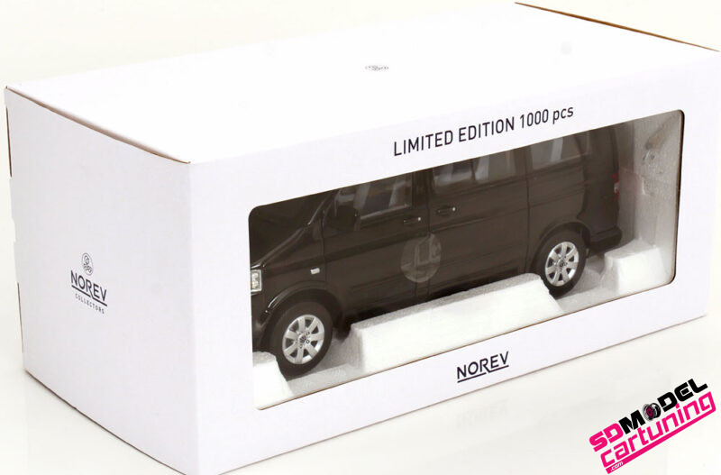 1:18 Volkswagen T5 Multivan - 2003 - Zwart - Imagen 6