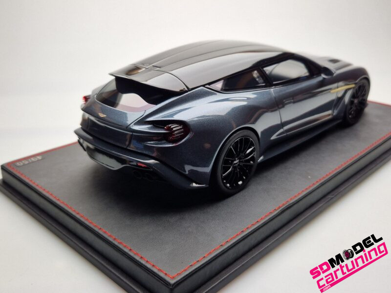 1:18 Aston Martin Zagato Shooting Brake - Predator grey - Afbeelding 3