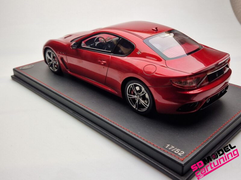 1:18 Maserati Gran Turismo - 2015 - Rosso Magma - Imagen 3