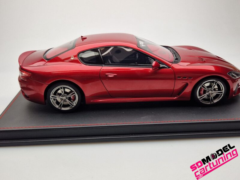 1:18 Maserati Gran Turismo - 2015 - Rosso Magma - Imagen 5