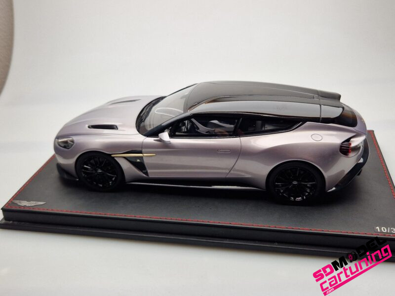 1:18 Aston Martin Zagato Shooting Brake - Grijs metallic - Afbeelding 2