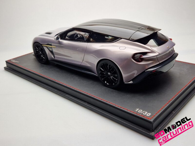 1:18 Aston Martin Zagato Shooting Brake - Grijs metallic - Afbeelding 4