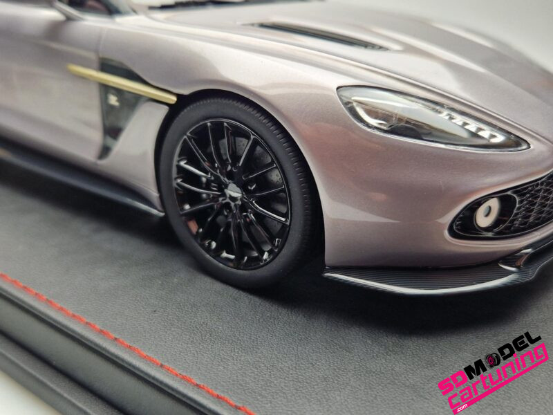 1:18 Aston Martin Zagato Shooting Brake - Grijs metallic - Afbeelding 7