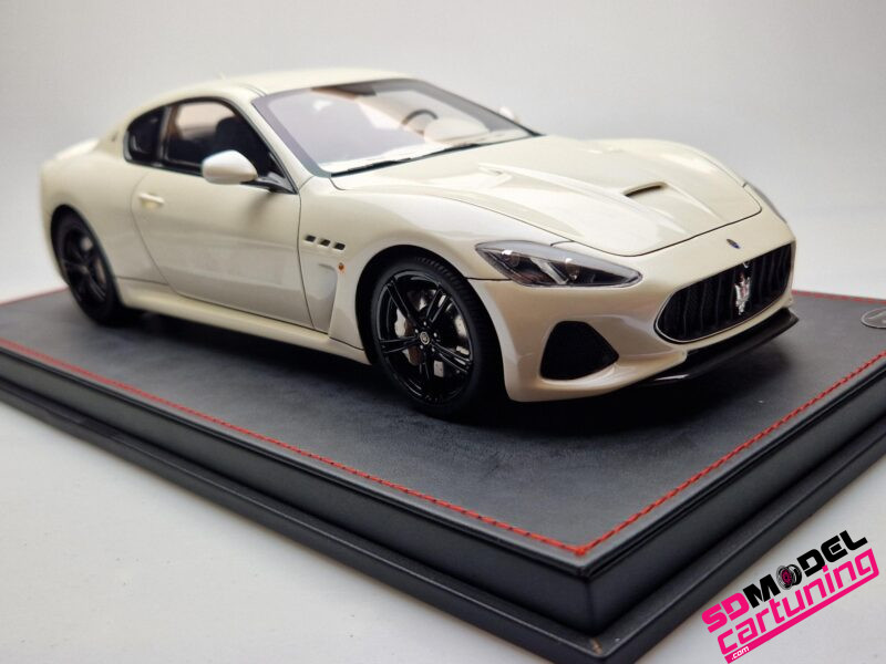 1:18 Maserati Gran Turismo - 2015 - Bianco Birdcage - immagine 4