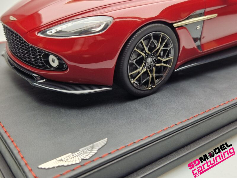 1:18 Aston Martin Zagato Shooting Brake - Lava red – Image 3