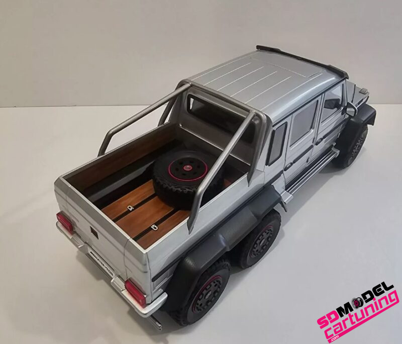 1:18 Mercedes-Benz G63 AMG 6x6 Zilver - immagine 4