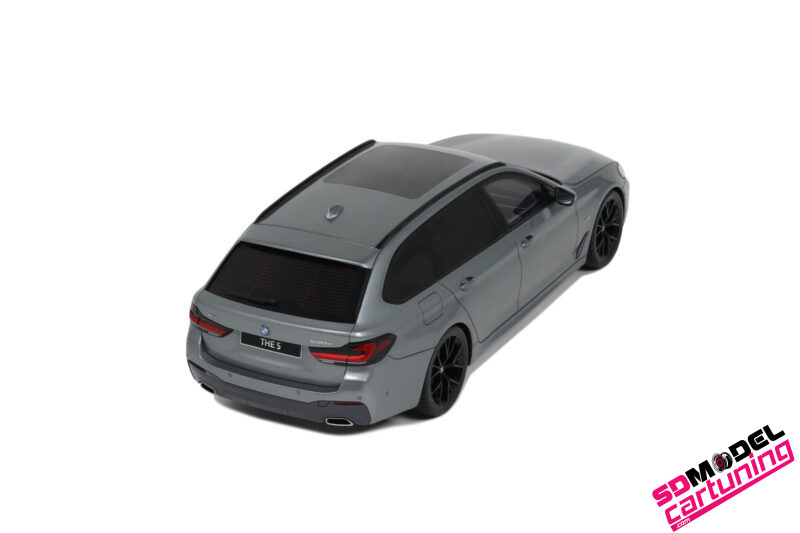 1:18 BMW 530E Xdrive M Sport Touring - 2023 - Grijs - Afbeelding 3