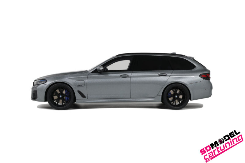 1:18 BMW 530E Xdrive M Sport Touring - 2023 - Grijs - Afbeelding 5