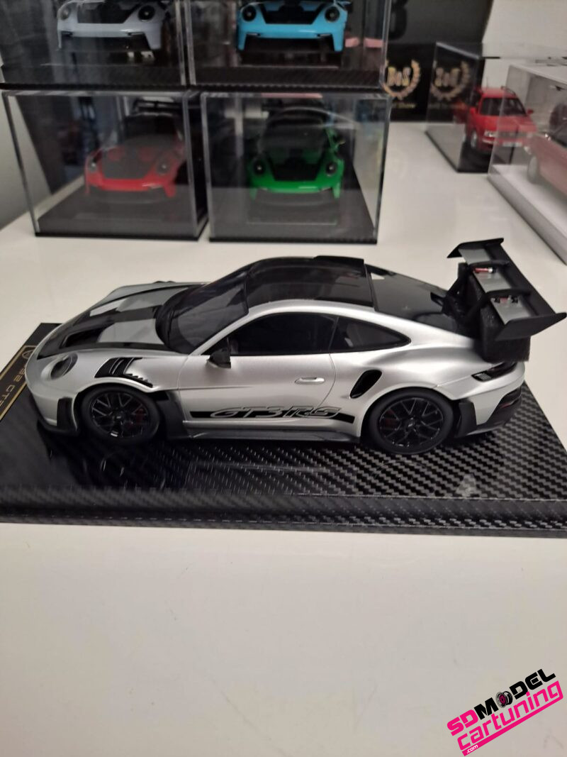 1:18 Porsche 911 GT3 RS - Zilver – Image 5