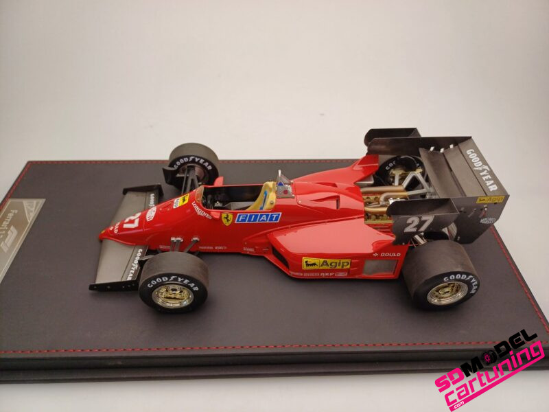 1:18 Ferrari 126 C4 #27 Michele Alboreto - 1984 - Inclusief luxe Grondplaat/Vitrinebox - Imagen 3