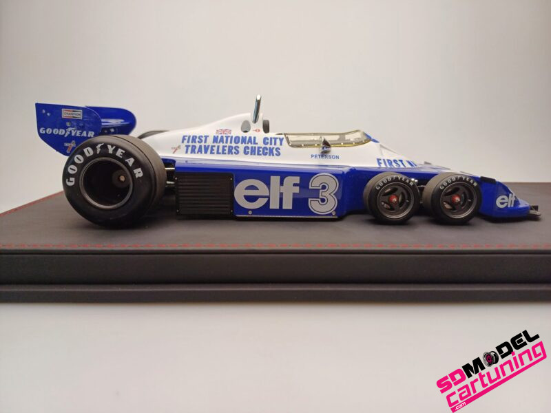 1:18 Ford Tyrell P34 #3 Ronnie Peterson - 1977 - Inclusief Luxe Grondplaat/Vitrinebox - Afbeelding 6