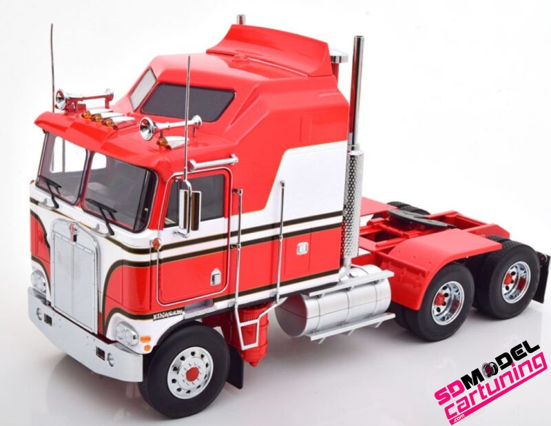 Camion Kenworth K100 Aerodyne in scala 1:18 - 1976 - Rosso/Bianco