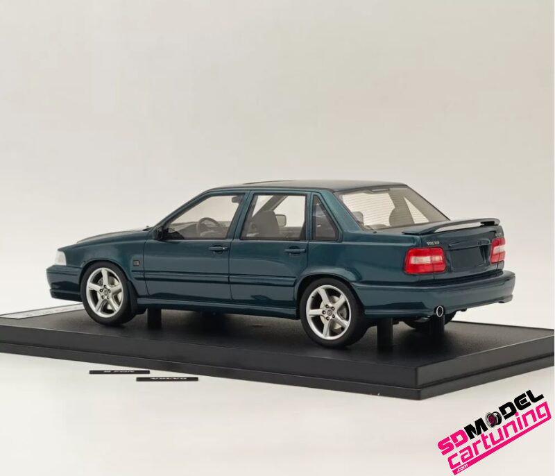 1:18 Volvo S70R - Groen Metallic - Imagen 2